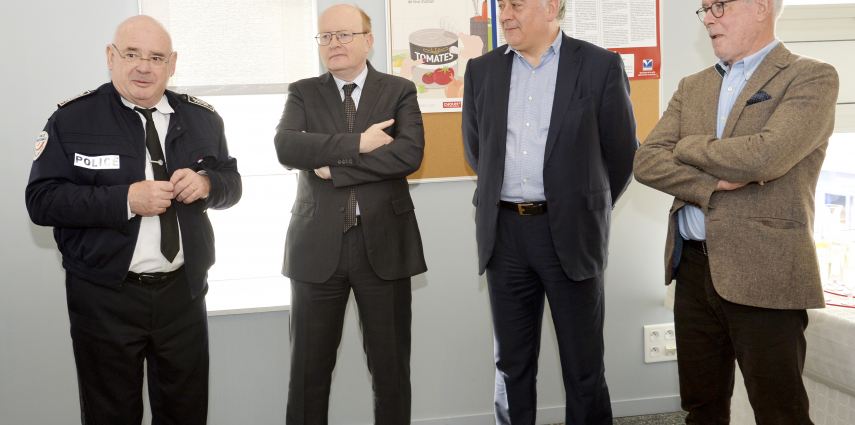 Visite du poste de la Police Municipale par Francis Wetta (Directeur Départemental de la Sécurité Publique)