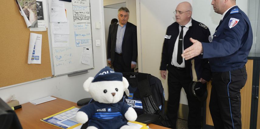 Visite du poste de la Police Municipale par Francis Wetta (Directeur Départemental de la Sécurité Publique)